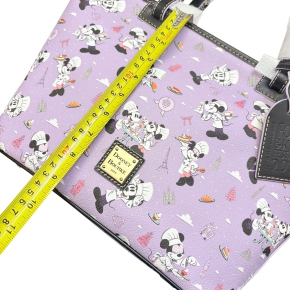 Dooney & bourke Disney food and wine festival 2019 LE  purple tote bag NWOT new - Picture 5 of 6